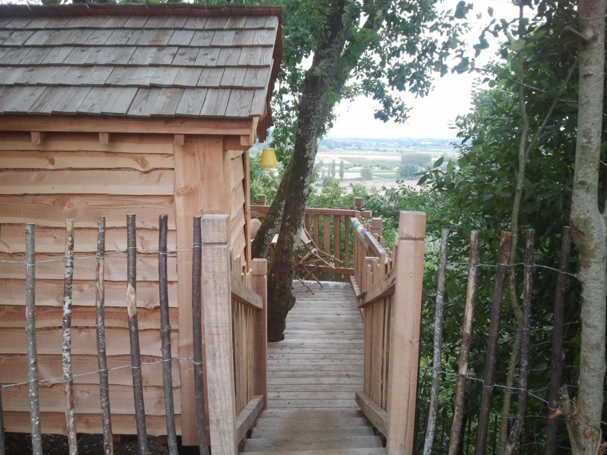 Nuits Perchees A Laroque Bed & Breakfast Saint-Antoine-de-Breuilh Exterior foto